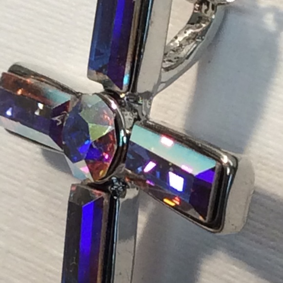 Silver Plated Swarovski Crystal Cross Pendant - Picture 2 of 16